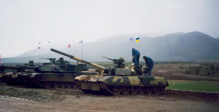 Т-84, принимавший участие в тендерных испытаниях в Греции, 1998 год. 